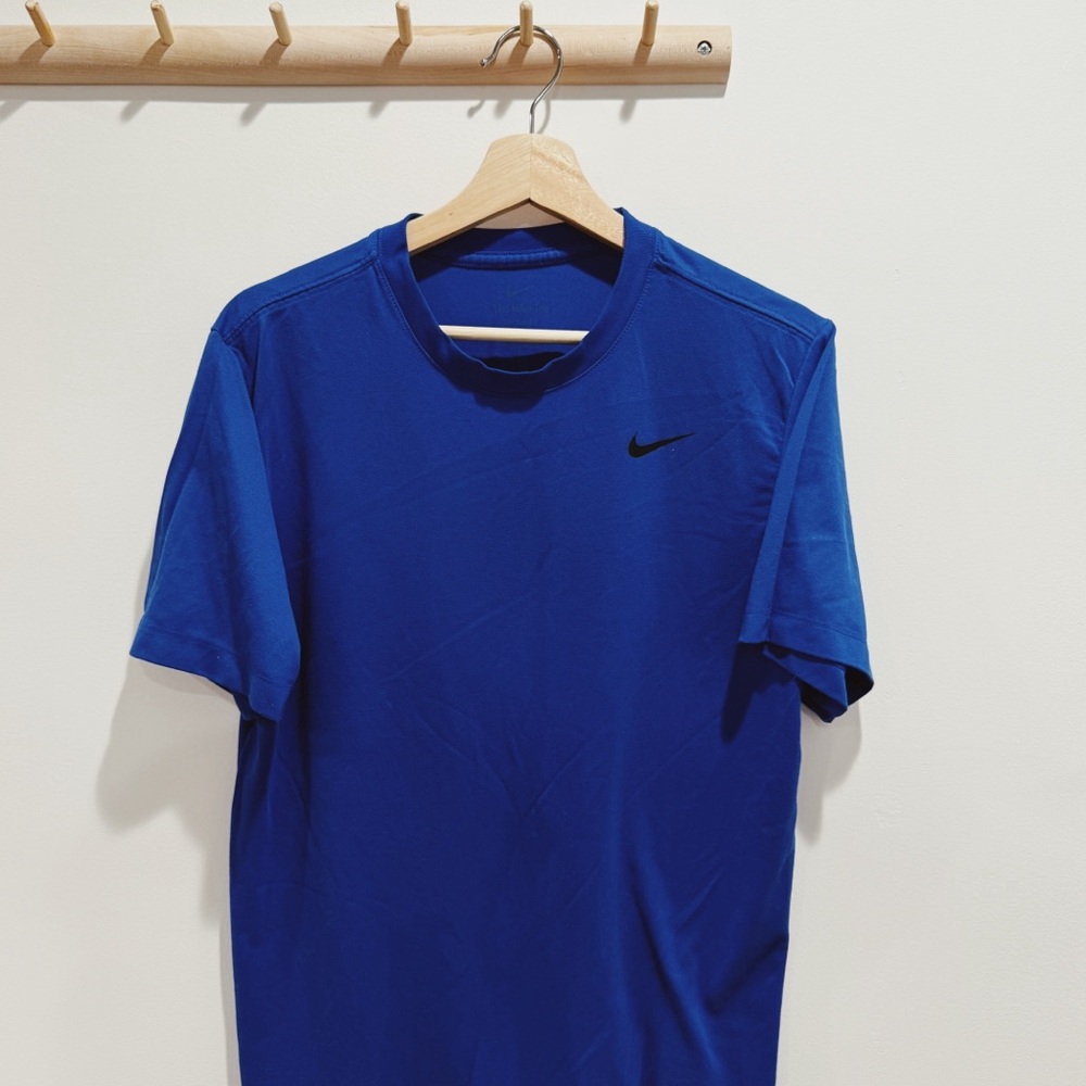 Men’s Nike tee